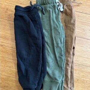 Cozy jogger set of three in black,green, and brown